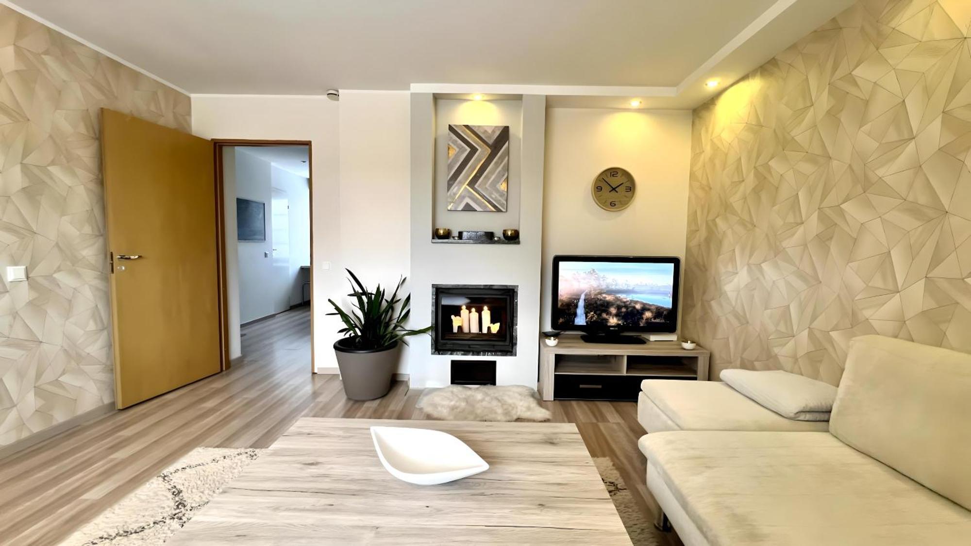 Historic Charm - Cozy Nordic Retreat In Time-Honored Residency Apartment Tallinn Ngoại thất bức ảnh